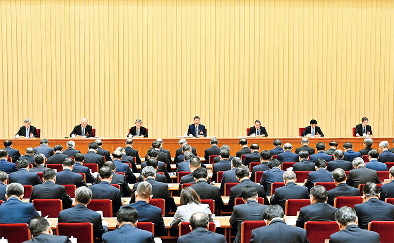   2025年12月10日至11日，中央经济工作会议在北京举行。中共中央总书记、国家主席、中央军委主席习近平出席会议并发表重要讲话。李强、赵乐际、王沪宁、蔡奇、丁薛祥、李希出席会议。